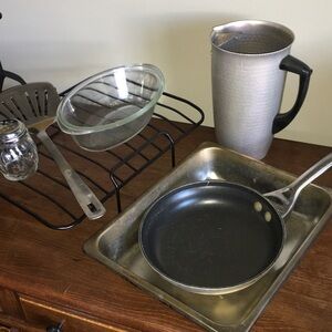 Various kitchen & cookware Please Read!!!